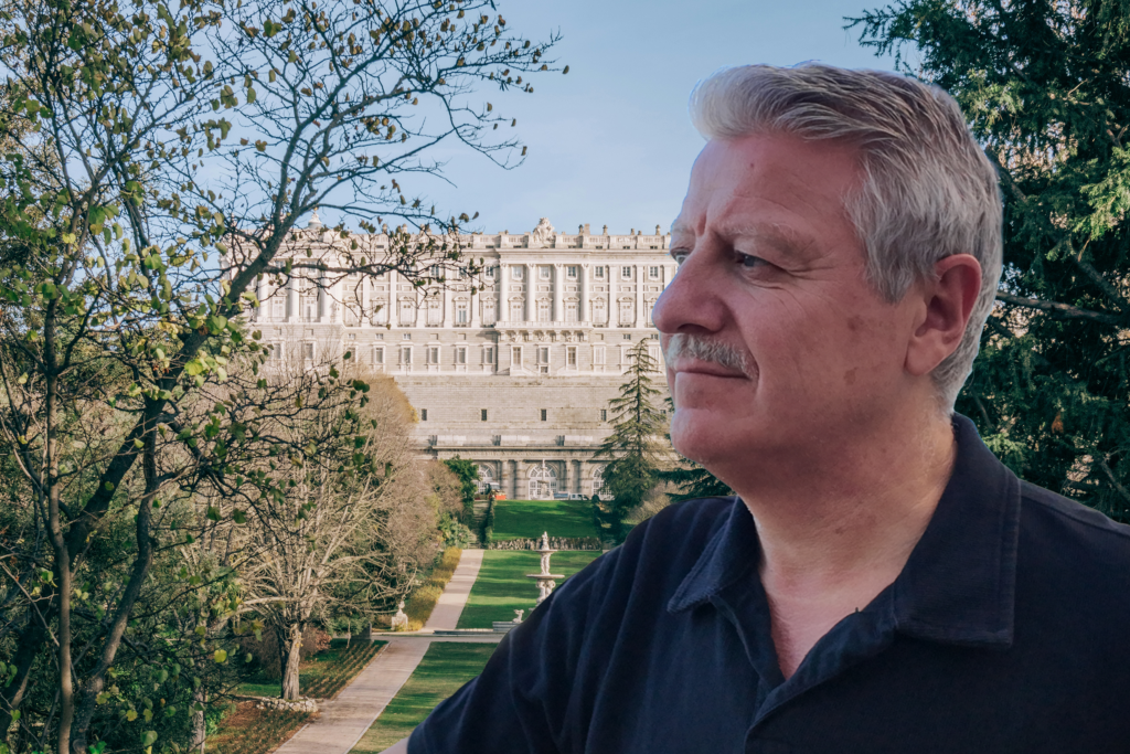 Luis Blanco-Mayoralas, autor de novela histórica, en el Campo del Moro